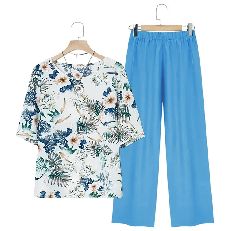 Women’s Plus Size Printed 2-Piece Set.